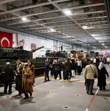 TCG ANADOLU'YU 6 GÜNDE 40 BİN 324 KİŞİ ZİYARET ETTİ