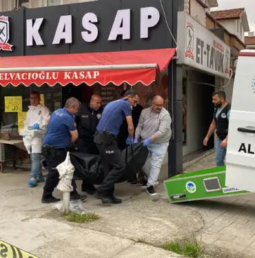 KASAP DÜKKANINDA KANLI HESAPLAŞMA: 1 ÖLÜ KASABIN SAHİBİ, BERABER İŞ YAPTIĞI KİŞİYİ DÜKKANINDA SİLAHLA VURDU