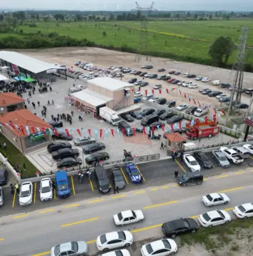 AKYAZI'DA MEZBAHA VE CANLI HAYVAN BORSASI AÇILDI 16 MİLYONA MAL OLAN TESİSE GÖRKEMLİ AÇILIŞ