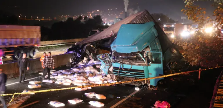 2022'DE SAKARYA'DA TRAFİK KAZALARINDA 66 KİŞİ HAYATINI KAYBETTİ