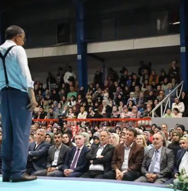 AKYAZI'DA GENÇLİK, HAYATİ İNANÇ'LA BULUŞTU