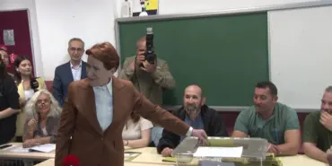 İYİ PARTİ GENEL BAŞKANI AKŞENER, OYUNU ÜSKÜDAR'DA KULLANDI MERAL AKŞENER: "ALLAH İNŞALLAH GÖNLÜMÜZDEKİNİ NASİP EDER"