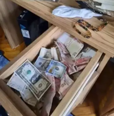 'BÜYÜ YAPMA' İLANIYLA 235 KİŞİYİ 1 MİLYON 645 BİN LİRA DOLANDIRDILAR DOLANDIRICILIKTAN ELDE ETTİKLERİ PARALARI EĞLENCE MEKANLARINDA BÖYLE HARCAMIŞLAR