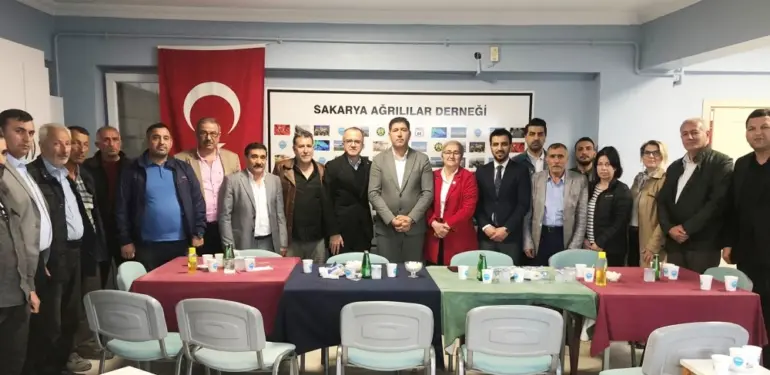 CHP milletvekilleri Sakarya Ağrılılar Derneği ziyar
