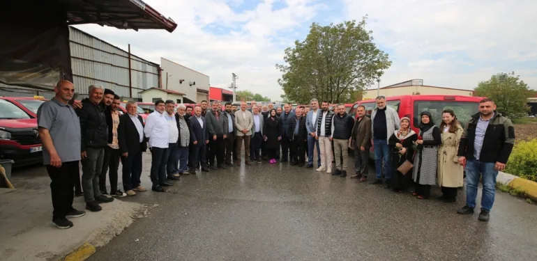 DOLMUŞ DURAĞI ÇİĞDEM HANIM (1)