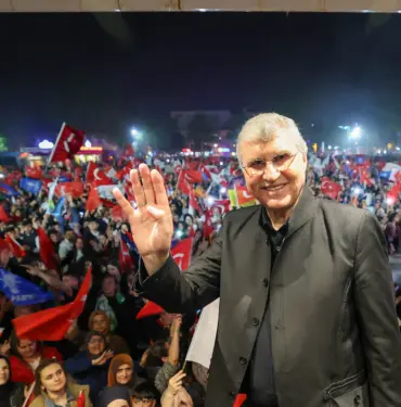 SAKARYA'DAN, SEÇİME YÜZDE 88.67 İLE TÜRKİYE ORTALAMASININ ÜZERİNDE KATILIM OLDU BAŞKAN YÜCE'DEN TÜM SAKARYALILARA SEÇİM TEŞEKKÜRÜ