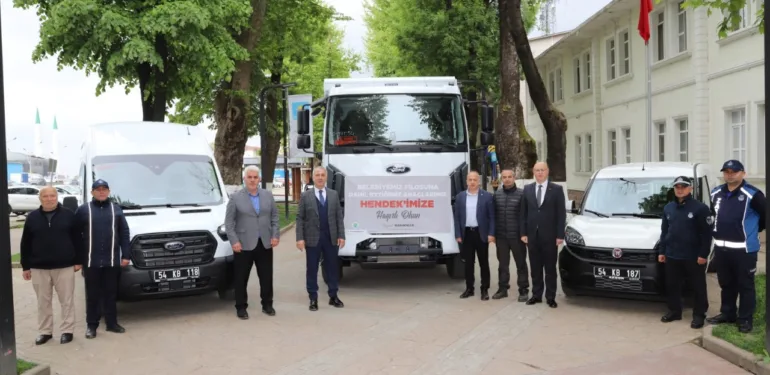 HENDEK BELEDİYESİ ARAÇ FİLOSUNA 3 YENİ ARAÇ DAHA