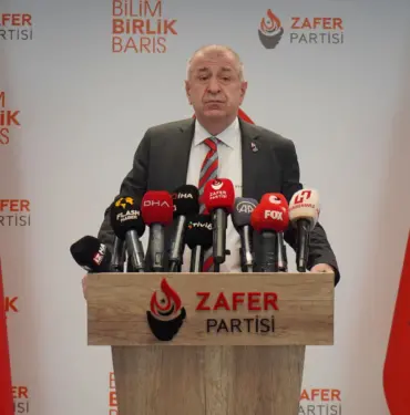 ümit özdağ