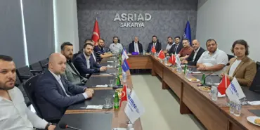 ASRİAD Sakarya yönetimi ve üyeleri bayramlaştı (29)