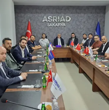 ASRİAD Sakarya yönetimi ve üyeleri bayramlaştı (29)