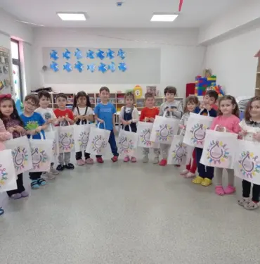 KANSERE DİKKAT ÇEKEBİLMEK İÇİN 140 ÖĞRETMEN VE ÖĞRENCİYE MEKTUP