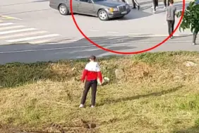 BELLERİNDE BIÇAK ELLERİNDE TAŞ: DÜĞÜN KONVOYUNDAN İSTEDİKLERİNİ ALAMAYINCA OLANLAR OLDU