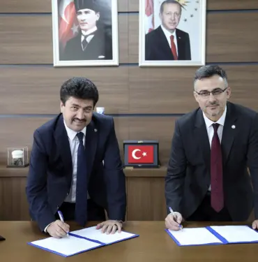 MEDEK İLE SUBÜ İŞ BİRLİĞİ PROTOKOLÜ İMZALADI