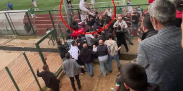 TELLERE ÇIKAN FUTBOLCU, ÇİVİLİ KRAMPONLA TARAFTARA BÖYLE TEKME ATTI AMATÖR LİG'DE ÇIKAN KAVGADA TRİBÜN SAVAŞ ALANINA DÖNDÜ