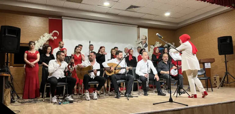 'ŞARKILAR BİZİ SÖYLER BİZ DE ŞARKI SÖYLERİZ' PROJESİ KAYNARCA'DA HAYAT BULDU
