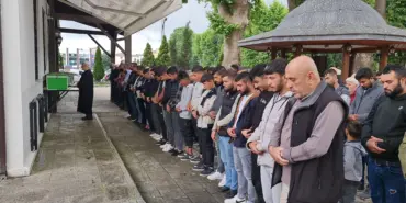 TRAFİK KAZASINDA HAYATINI KAYBEDEN GENÇ DEFNEDİLDİ