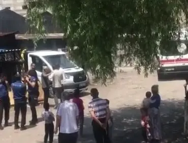 KIZ MESELESİ YÜZÜNDEN KAN AKTI: 1 YARALI