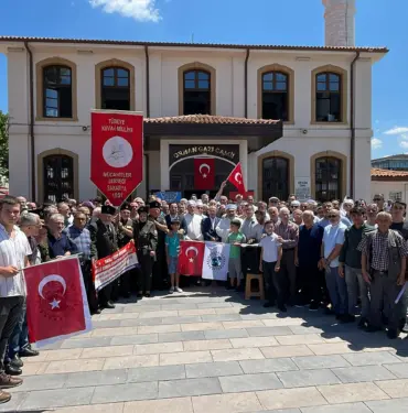KUR'AN-I KERİM'E YAPILAN MENFUR SALDIRIYA TEPKİ: "KUTSAL KİTABIMIZIN YAKILMASINA İZİN VERMEK TEK KELİMEYLE ALÇAKLIKTIR"