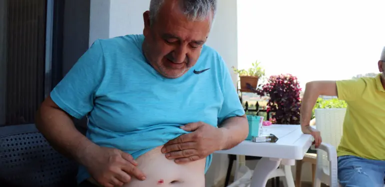 BAHÇEDE BAYRAM KAHVALTISI YAPARKEN DEHŞETİ YAŞADILAR YORGUN MERMİ BAYRAMLARINI ZEHİR EDİYORDU MERMİNİN İSABET ETTİĞİ MURAT TOKLUCA: "CANIMIZDAN OLABİLİRDİK. ÇOCUKLARIMIZA İSABET ETSE BUNUN HESABINI KİM VERECEKTİ"