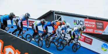 Ayçiçeği Bisiklet Vadisi’nde heyecan zirve yaptı Dünya Kupası yarışlarının ilk günü tamamlandı