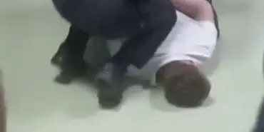 HASTANEYİ BİRBİRİNE KATAN ALKOLLÜ ŞAHSI POLİS BÖYLE ETKİSİZ HALE GETİRDİ