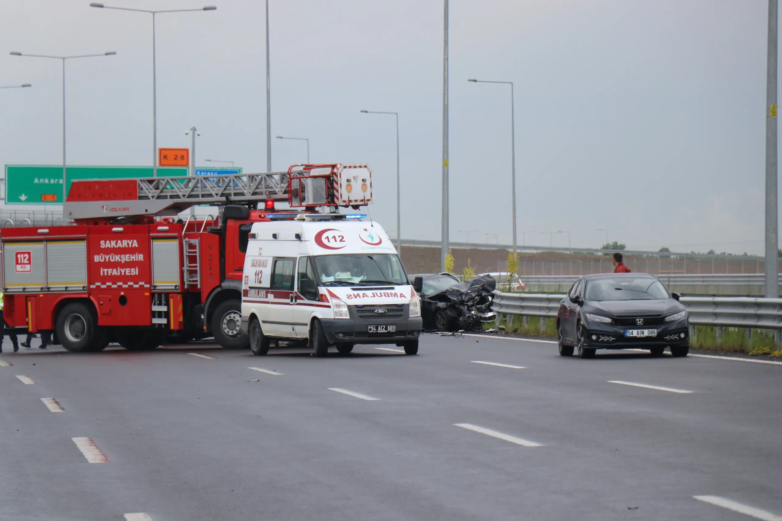 Kuzey Marmara Otoyolu’nda feci kaza 2’si ağır, 3 yaralı