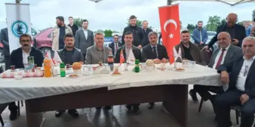 Sakarya Samsunlular Derneği’nde Başkan Adnan Pala güven tazeledi (2)