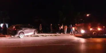 SAKARYA'DA CİP İLE ÇARPIŞAN PANELVAN DEVRİLDİ: 2 YARALI