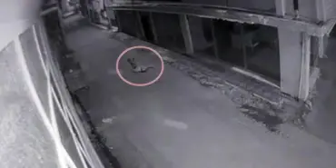 SOKAK ORTASINDA HAYATINI KAYBETTİ ÖLÜM ONU SOKAKTA YÜRÜRKEN BULDU: O ANLAR SANİYE SANİYE KAYDEDİLDİ