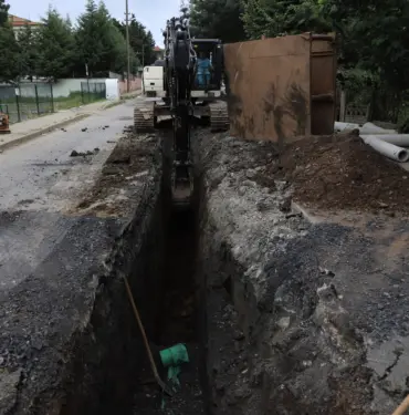 17 Bin 500 metrelik altyapı hattında çalışmalarını sürdürüyor