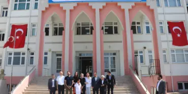 MAKAMINDA HAYATINI KAYBEDEN BELEDİYE BAŞKANININ İSMİ BU OKULDA YAŞATILACAK