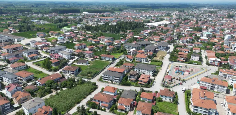 AKYAZI'DA DÖRT MAHALLEDE DÖNÜŞÜM TAMAMLANIYOR