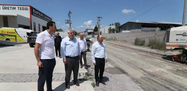 ERENLER’DE ASFALT ÇALIŞMALARI SÜRÜYOR (1)