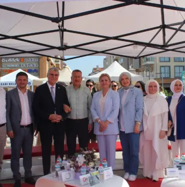 SAKİKAD BAŞKANI AYGÜNÇALIŞAN VE ÜRETEN KADINLARIN VARLIĞININ SESİ OLMAK İÇİN BURADAYIZ (2)