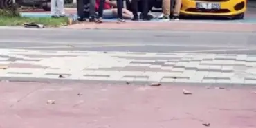 TİCARİ TAKSİ İLE ÇARPIŞAN MOTOSİKLETTEKİ KURYE YARALANDI