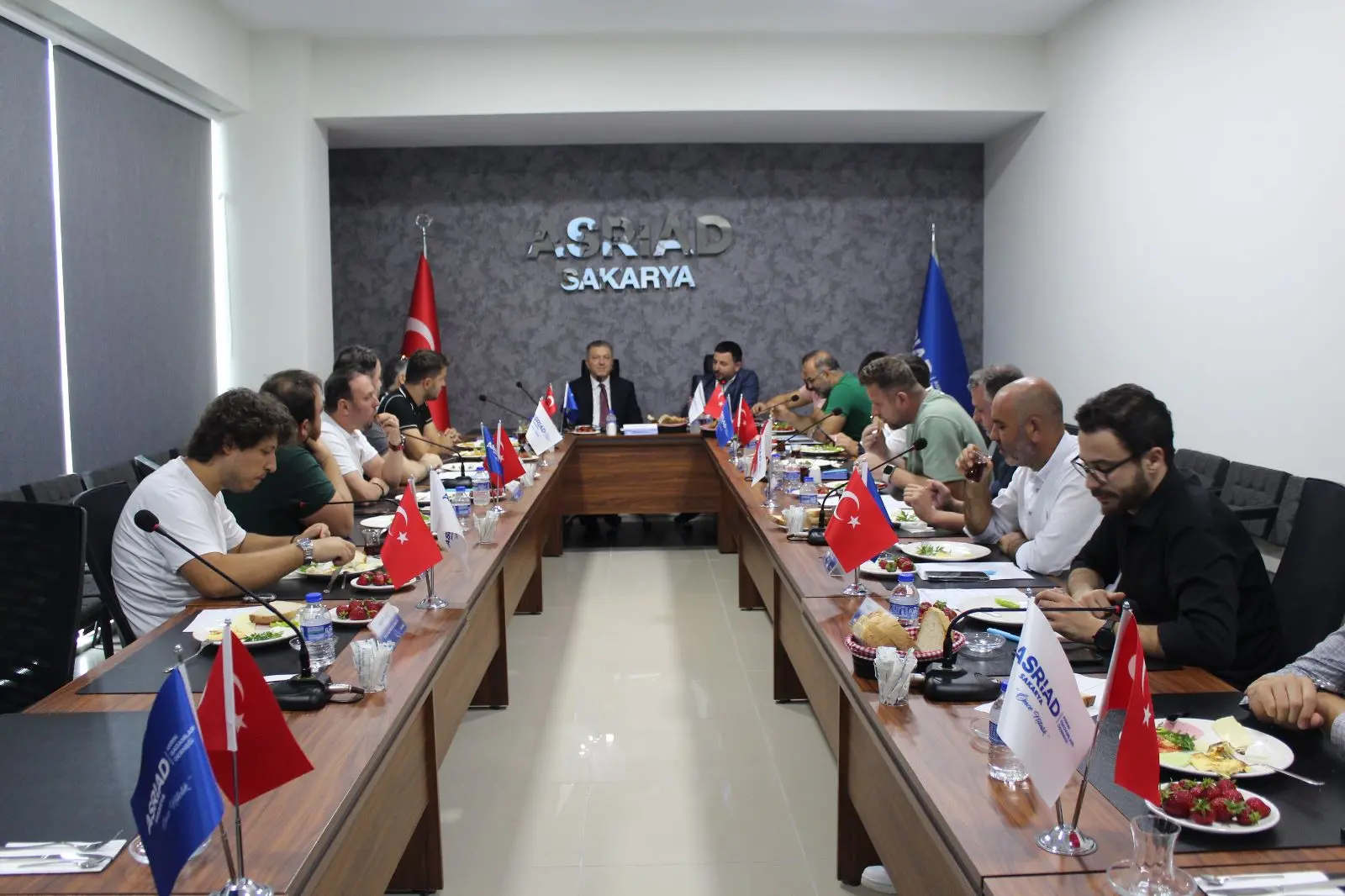 ASRİAD Sakarya Milletvekili Kocacık’ı ağırladı
