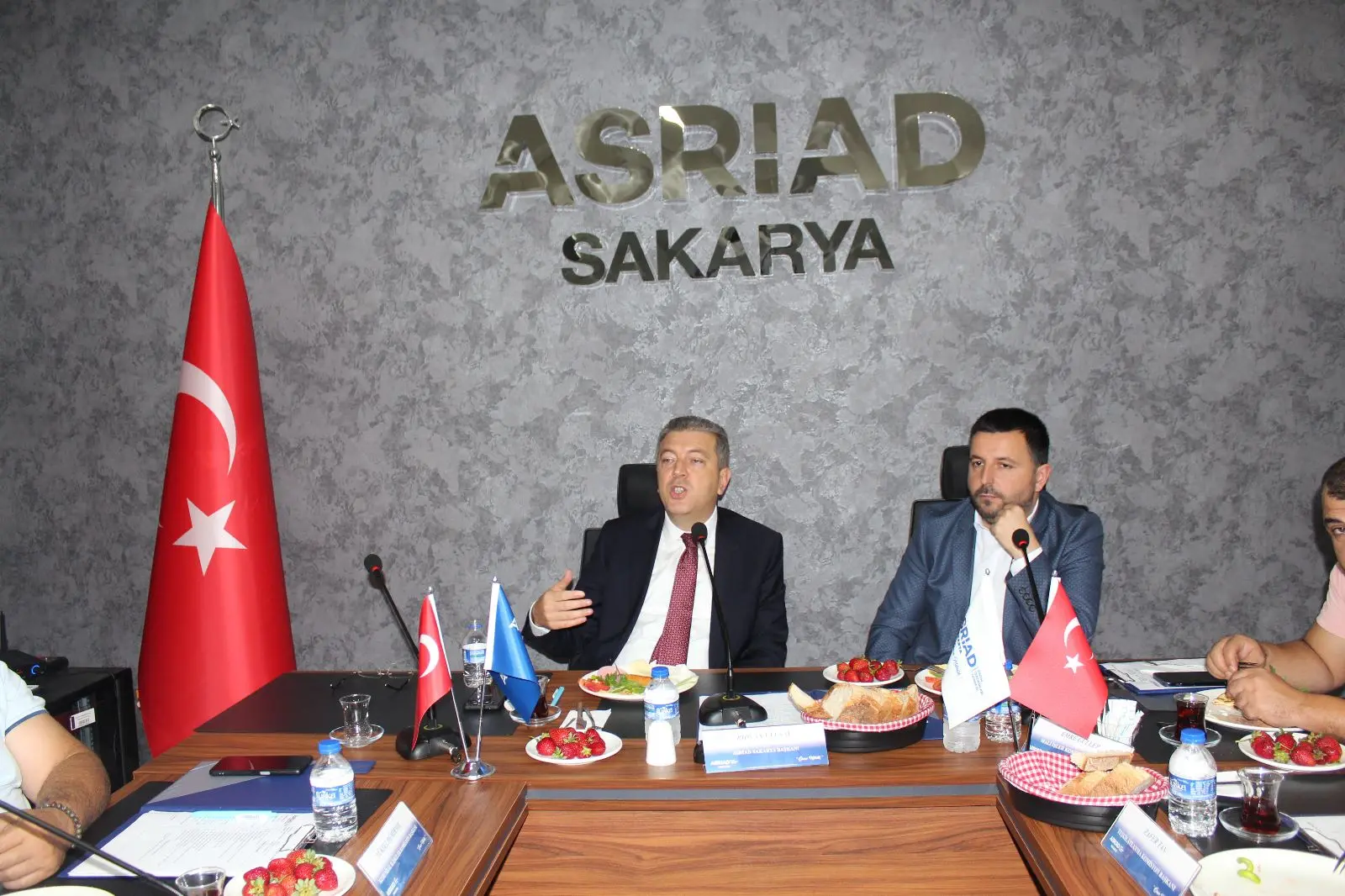 ASRİAD Sakarya Milletvekili Kocacık’ı ağırladı