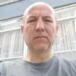 BOĞULMA TEHLİKESİ GEÇİREN KADINA YARDIM İÇİN GİRDİĞİ DENİZDE HAYATINI KAYBETTİ