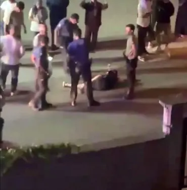 SAKARYA'DA HAREKETLİ GECE İKİ FARKLI SİLAHLI OLAY: 2 YARALI