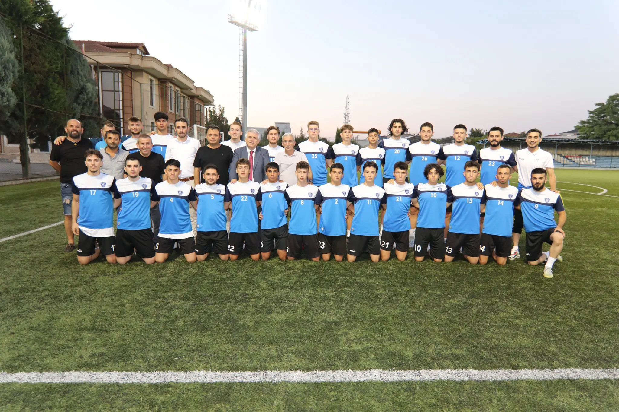 BAŞKAN RAHMİ ŞENGÜL’DEN ERENLERSPOR’A ZİYARET