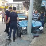 Ticari taksi ile otomobil çarpıştı 1 yaralı