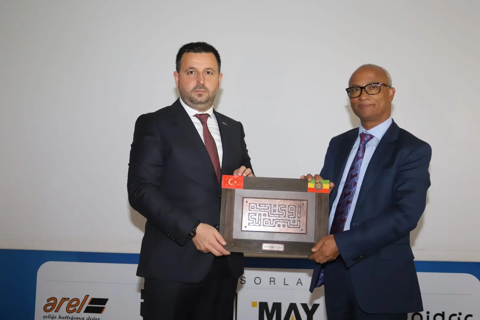 ASRİAD Sakarya Uluslararası toplantıya damgasını vurdu
