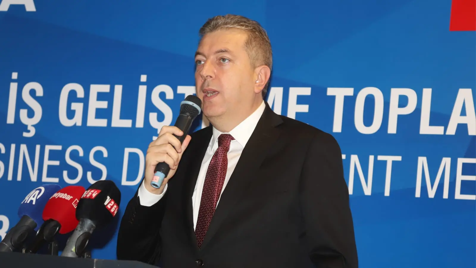 ASRİAD Sakarya Uluslararası toplantıya damgasını vurdu