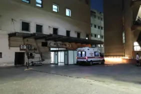 DÜĞÜNDEN ARTAN PİLAVI EVDE YİYEN 17 KİŞİ HASTANELİK OLDU