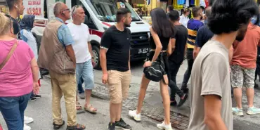 ADAPAZARI'NDA BIÇAKLI KAVGA: 1 YARALI