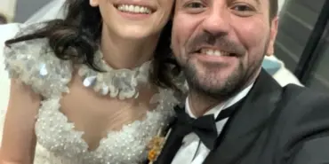 KAHREDEN HABER: YENİ EVLİ ÇİFTİ BALAYI YOLUNDA YAPTIKLARI KAZA AYIRDI 11 GÜNLÜK EVLİ ÇİFTİ ÖLÜM AYIRDI, ONLARDAN GERİYE DÜĞÜNDE ÇEKİLDİKLERİ MUTLULUK POZLARI KALDI