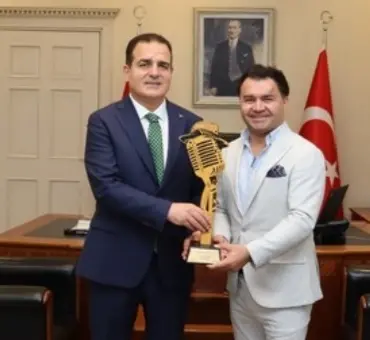 Hakkari’de Hayat Var’ projesi Vali İdris Akbıyık’a ödül getirdi (3)
