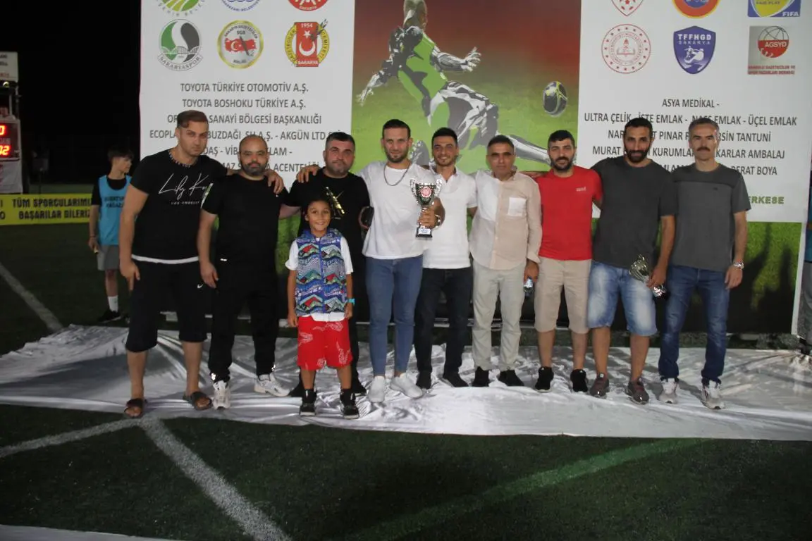 Gazi Metal 33’üncü Geleneksel Sakarya Olgunlar Futbol Turnuvası ödül gecesi