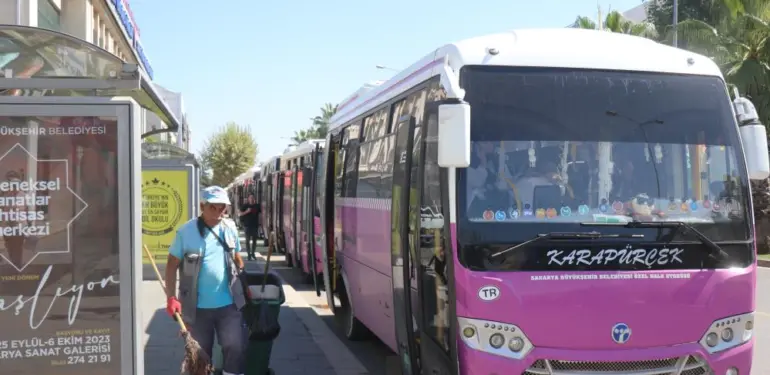 Sakarya’da 65 yaş üstü de parası olmayan da bu otobüsleri kullanabiliyor