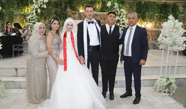 Siyaset ve İş Dünyası Bu düğünde buluştu… (2)